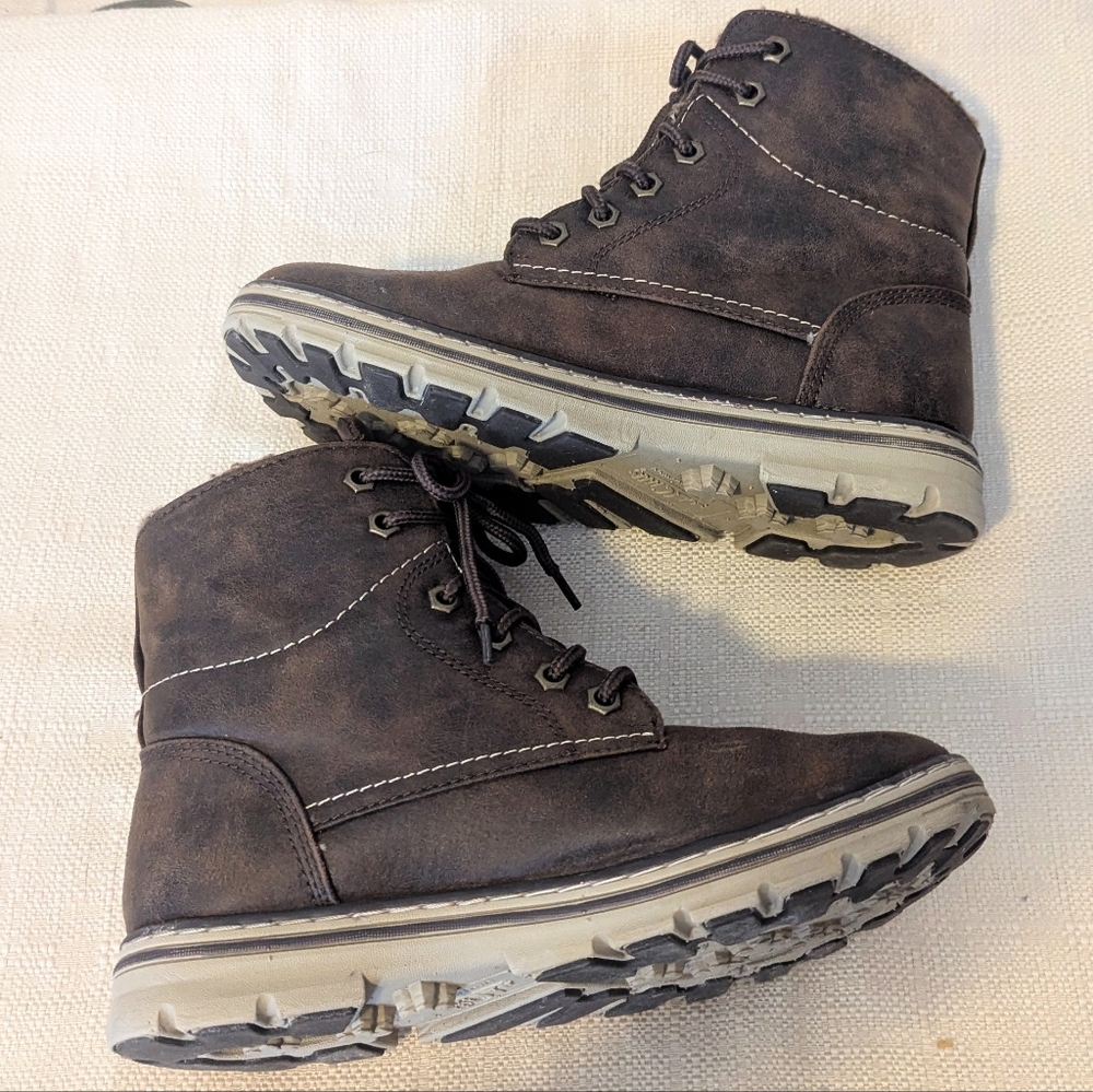 Cliffs By White Mountain Keegan Brown Sweater Upper Boots - Picture 6 of 11